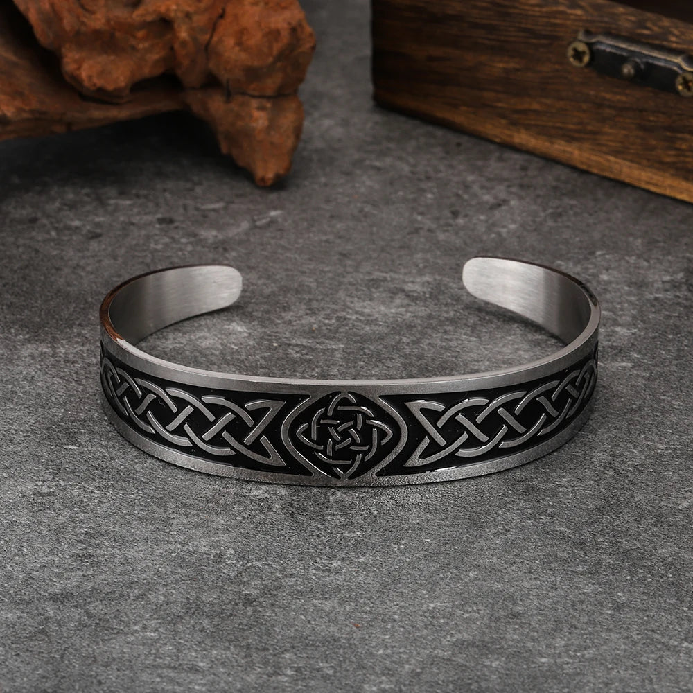 Fashion retro stainless steel Viking rune bracelet light luxury simple versatile opening adjustable couple bracelet