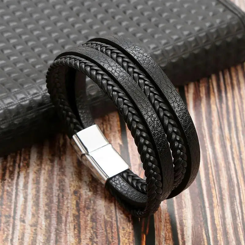 Jiayiqi New Design Punk Leather Bracelet Men Fashion Beaded Multi-Layer Leather Bracelet For Men New Year Jewelry Gift