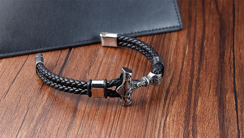 Trendy Genuine Leather Bracelet Men Classic Magnetic Button Stainless Steel Bangles Rope Wrap Charm for Male Bracelets